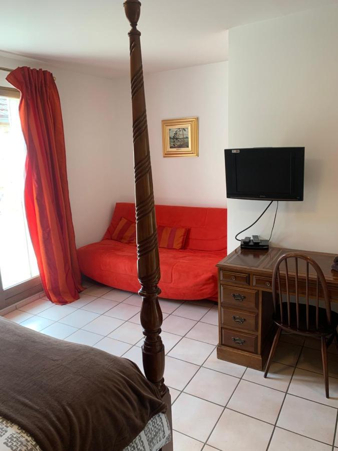 Le Saint-Hilaire Bed & Breakfast Exterior photo